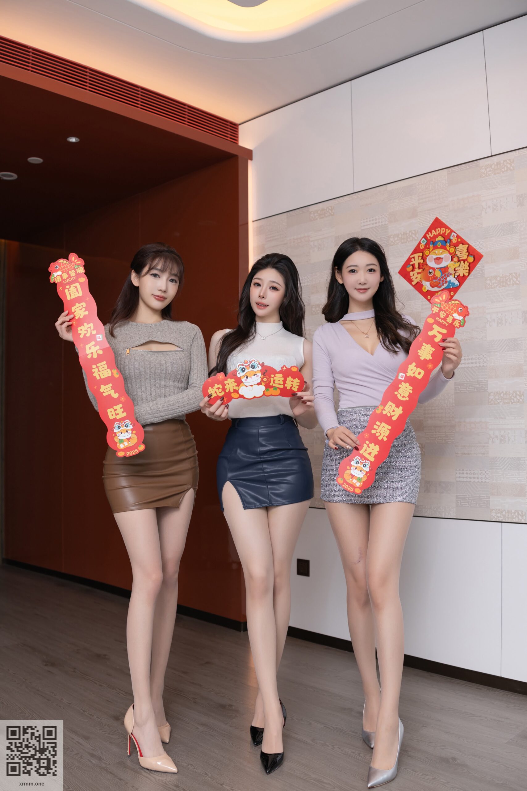 是小逗逗 – NO.007 &陆萱萱&唐安琪 三姐妹闹新春_102P-软件百科