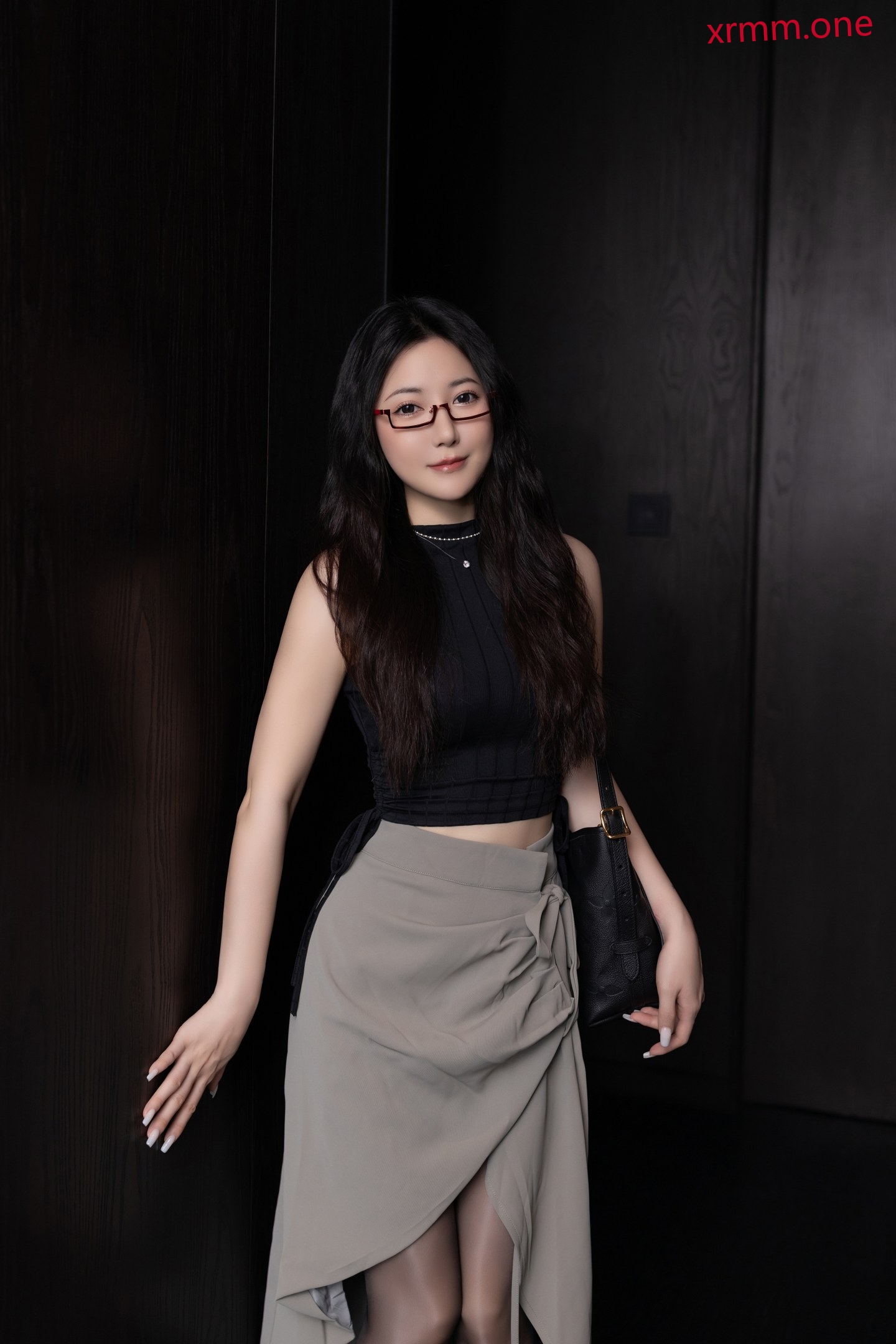鱼子酱Fish NO.202 内购无水印 10231 眼镜娘_120P-软件百科